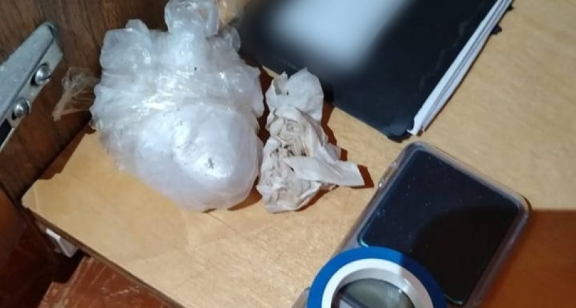 В Костроме полицейские задержали ранее судимого иностранца с крупной партией метадона