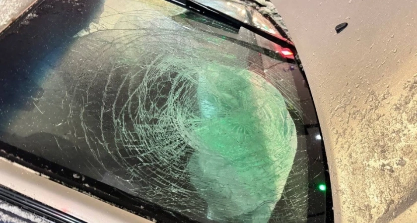 В Костроме столкнулись две машины: пострадала пенсионерка