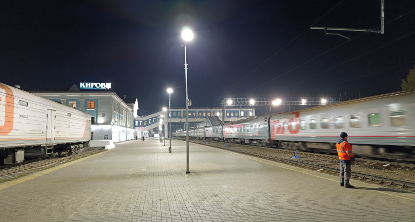 Люди в ярости сдают билеты: в поездах теперь запрещено - как теперь будут передвигаться пассажиры РЖД