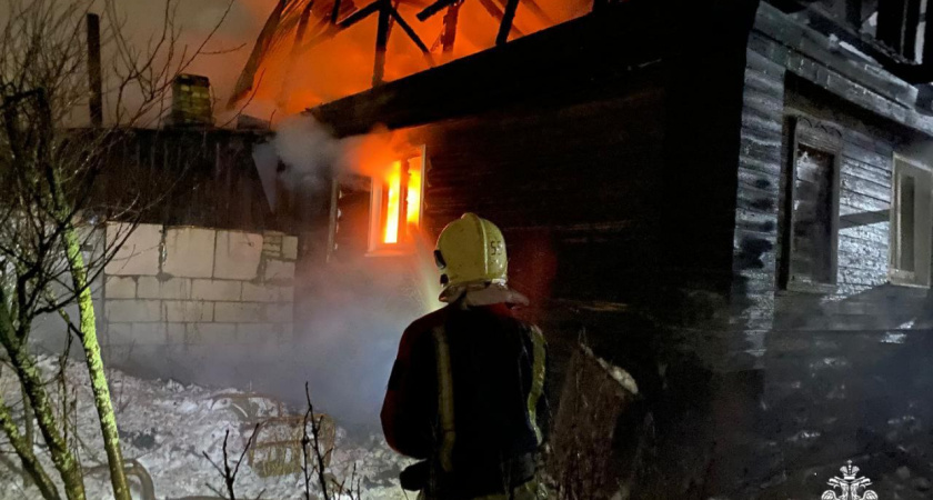 Ожоги 1-2 степени: в Костроме в результате ночного пожара пострадал 57-летний мужчина