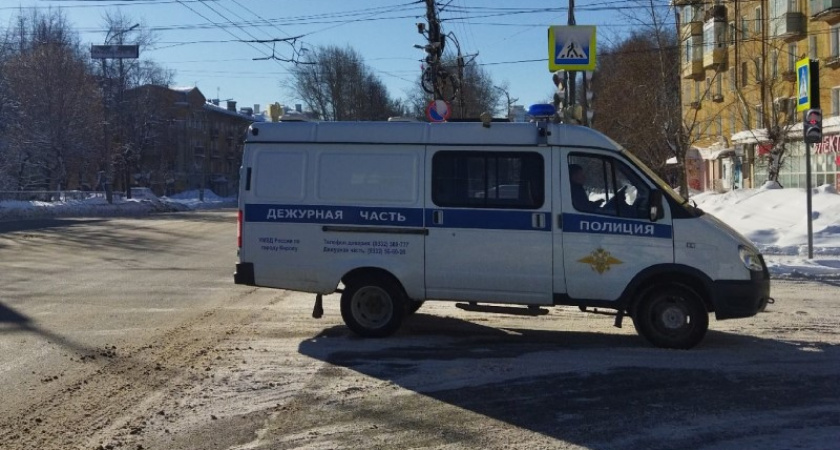 Полицейские в Костроме получили химический ожог глаз, когда пытались задержать преступника