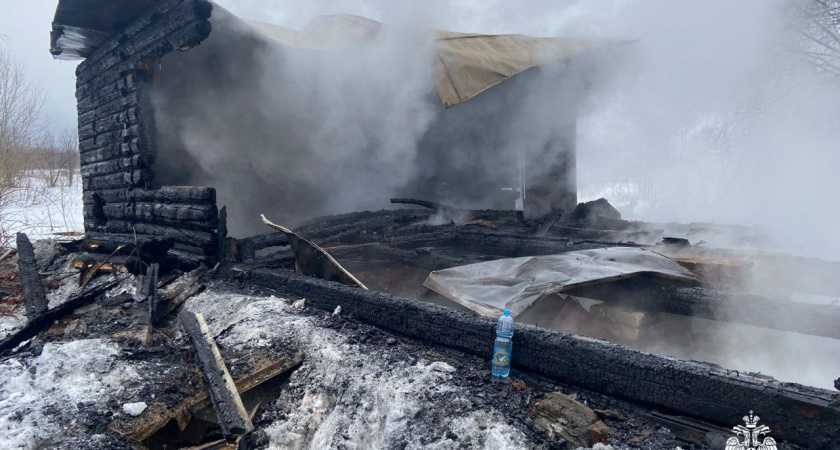 В Костромской области за сутки произошло два пожара: в МЧС рассказали, есть ли погибшие