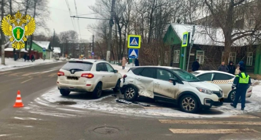 7-летний мальчик пострадал в массовом ДТП в Костроме