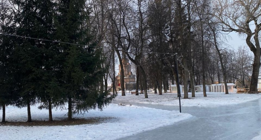 В Костроме откроют каток в центральном парке