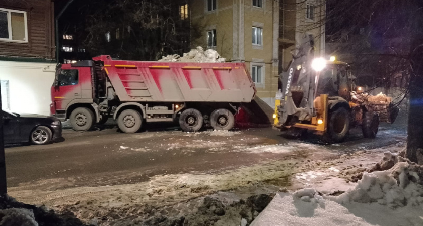 В Костроме после снегопадов вывезли 2 тысячи кубометров снега