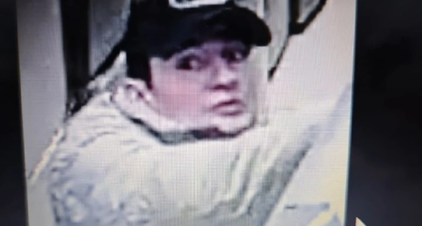 В Костроме неизвестный обокрал магазин техники