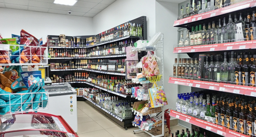 “Красное & Белое” и “Бристоль” массово закрывают в России: опять вводят сухой закон?