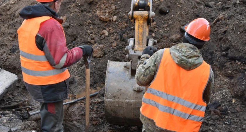 Пять улиц Костромы остались без тепла на время замены сетей