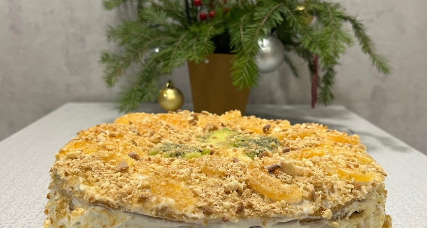 Точно не с маслом: вот с чем нужно смешать сгущёнку, чтобы получить "божественный" крем для тортов — всего 1 минута