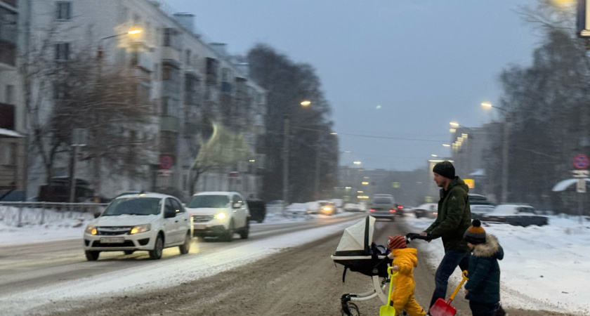 Вот какое давление в шинах идеально на зиму - экономия бензина налицо и лучше сцепка