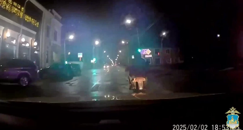 В Костроме полицейские задержали 28-летнего пьяного бесправника на мотоцикле