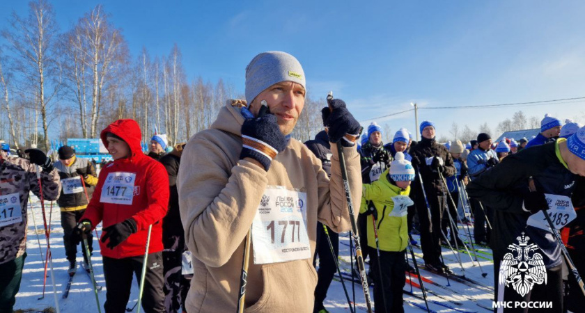 Сотрудник МЧС из Костромы занял первое место в "Лыжне России-2025"