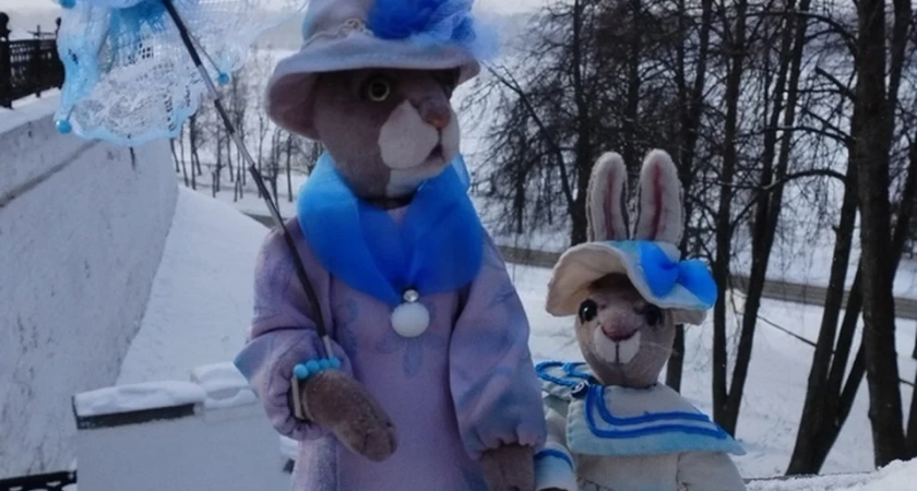 В Костроме Мазайская зайчиха с дочкой сменили наряд