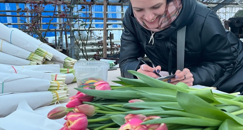 В Костроме к Международному женскому дню открылась ярмарка цветов