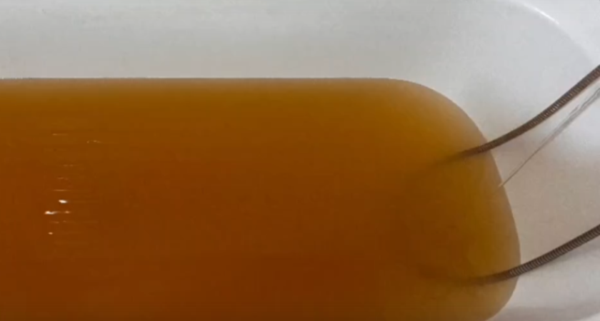 “В такой ржавой воде даже стирать невозможно“: за проблему в поселке Фанерник взялись следователи и Народный фронт