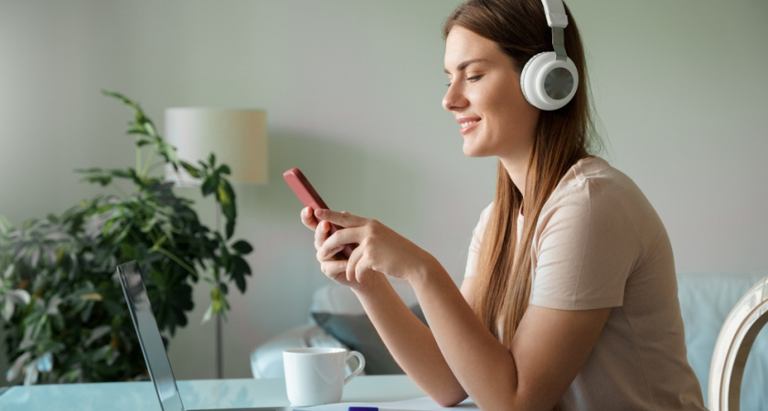 Костромичам порекомендовали подкасты в канун 8 Марта