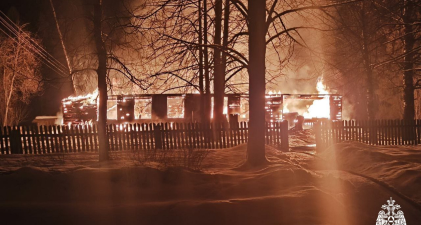 В Костромской области произошли пожары в жилом доме и квартире