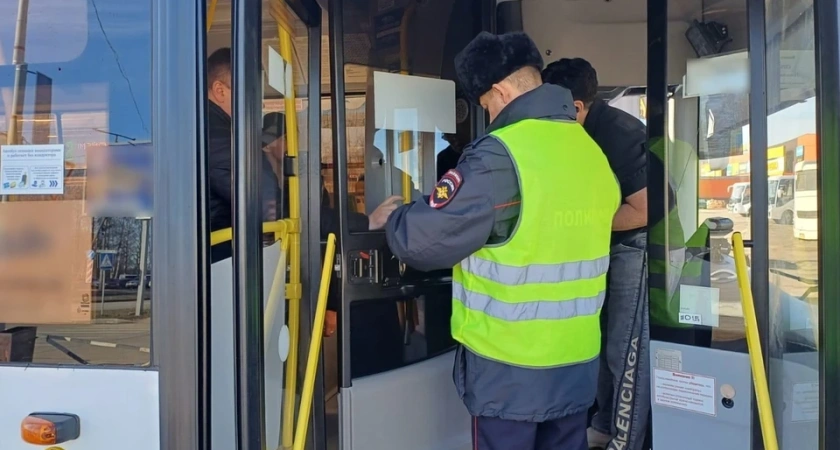 В Костроме двое водителей автобусов получили штрафы из-за нарушений при перевозке
