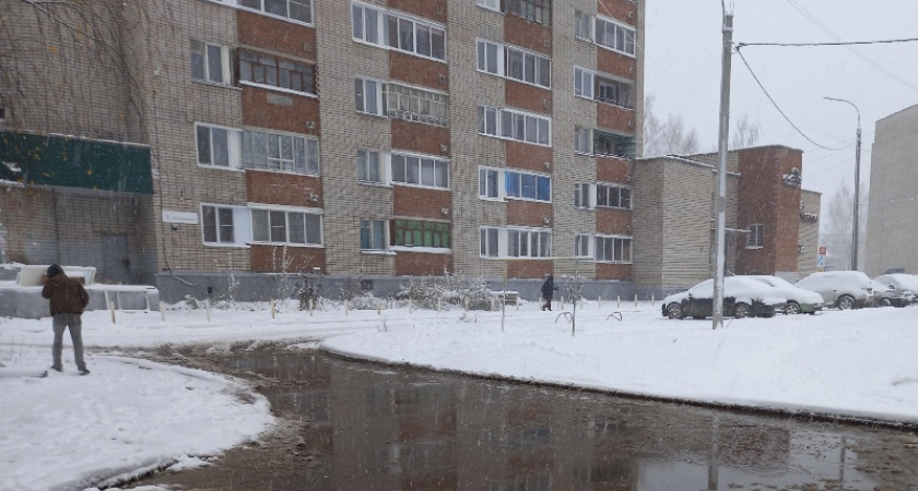 Штормовое предупреждение для костромичей на 15 марта: где могут пройти смерчи и град