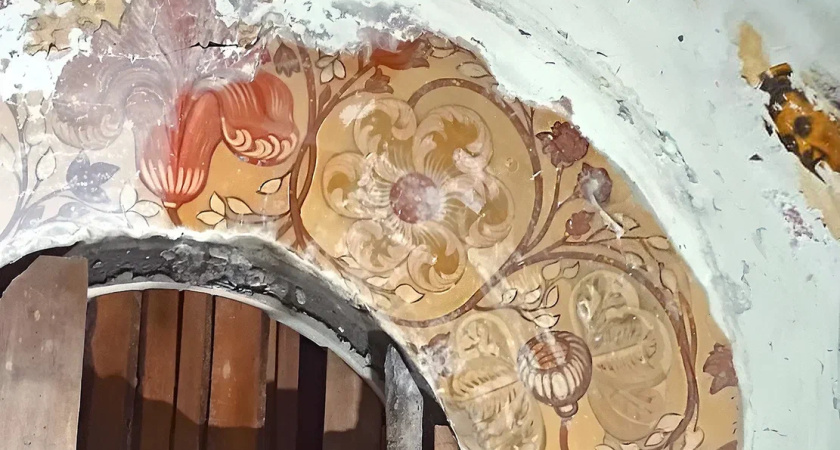 В петербургском Доме Радио нашли неизвестные фрагменты живописи