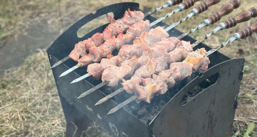 У Сталина за ушами трещало от такого шашлыка: лучший маринад - с ним мясо получается невероятно мягким и сочным