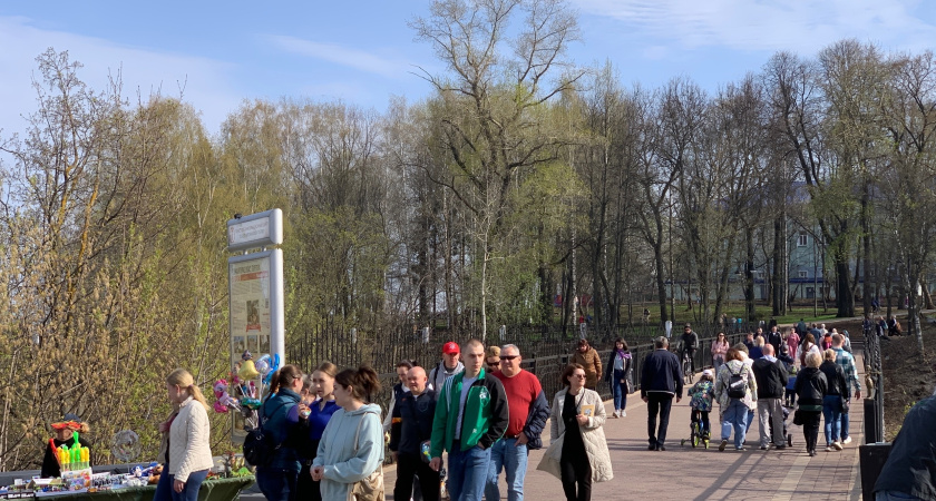 Отдыхать теперь не будем: Минтруд перенес майские каникулы - выходные подвинули из-за ситуации в стране