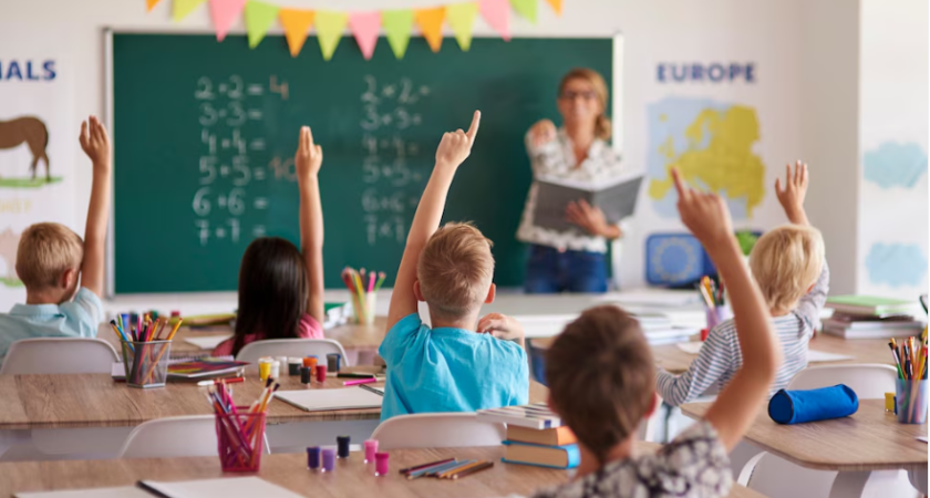 Летние каникулы сокращают в 2 раза? Школьники рыдают, родители схватились за головы