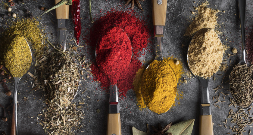 Ученые назвали самую полезную специю: не черный перец, не паприка и в два раза полезнее хмели-сунели