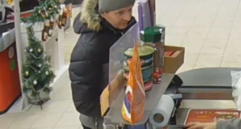В Костроме разыскивают мужчину, который расплачивался чужой банковской картой в магазинах