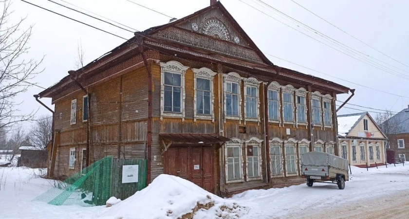 В Костромской области отреставрируют два деревянных дома-памятника