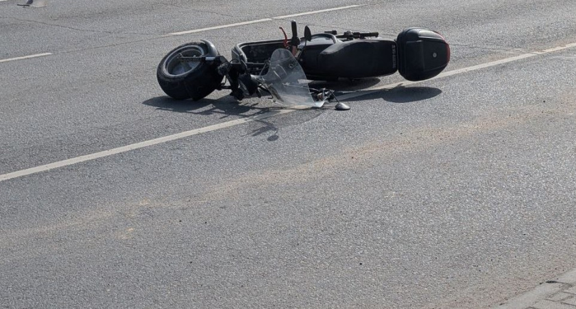 В Костроме 60-летний мужчина на электроскутере погиб после столкновения с фурой