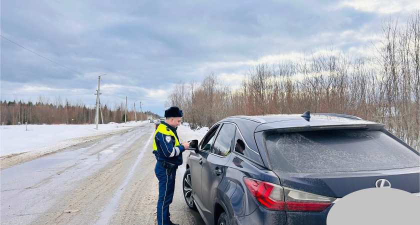 По 500 рублей будут "стричь" с каждого: в апреле ГАИ будет штрафовать всех автовладельцев - проверят лишь одну "деталь"