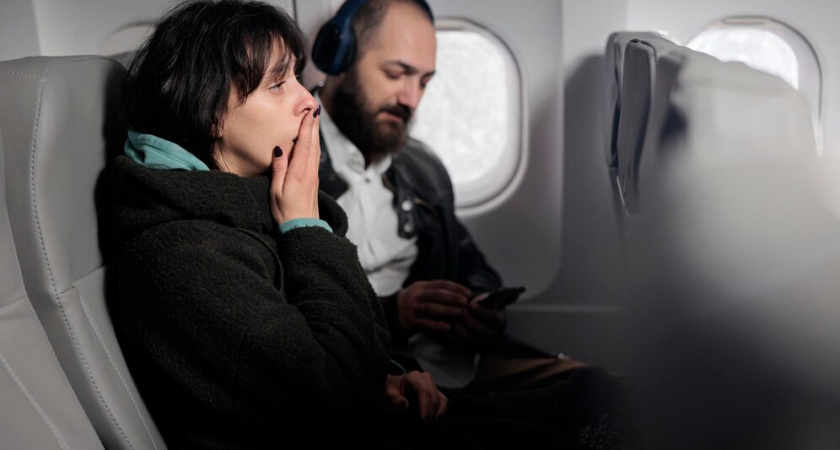 Знаю теперь худшие места в самолете — ни за что не садитесь на них или полет превратится в сущий ад