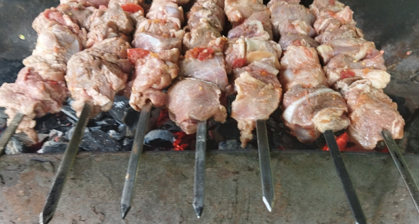 С 1 мая шашлыки на дачах жарить будет запрещено: всех наршителей ждет штраф до 50 000 рублей