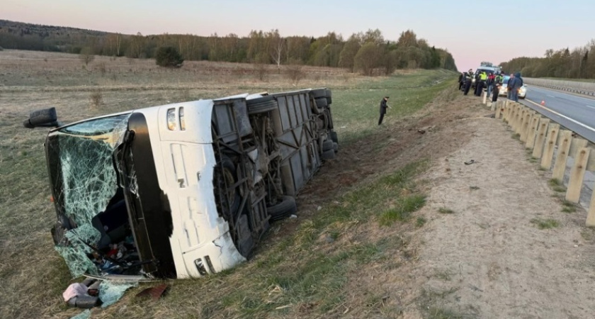 Из-за ДТП с костромскими туристами завели уголовное дело: 16 человек оказались в больнице