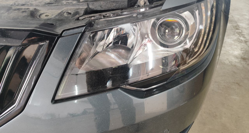 Можно ли устанавливать LED-лампочки в автомобиль вместо галогеновых? Официальный ответ ГИБДД