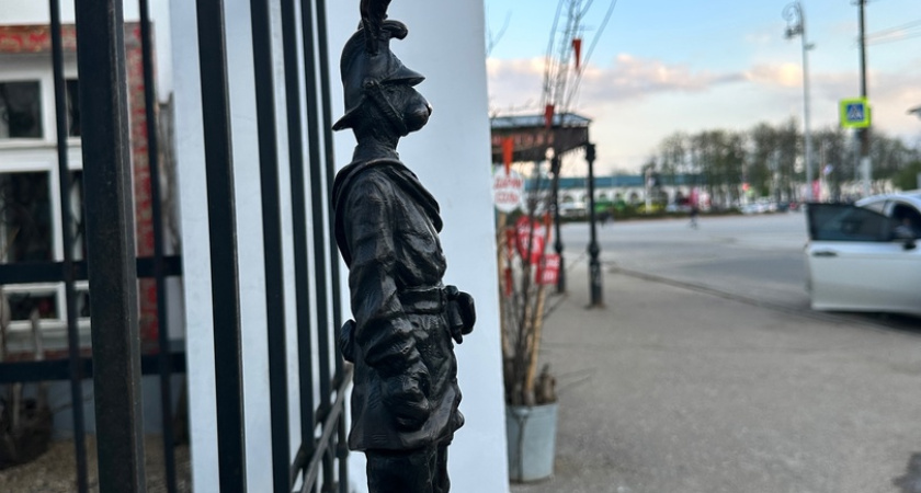 В Костроме одного из "Мазайских зайцев" перенесли в новое место