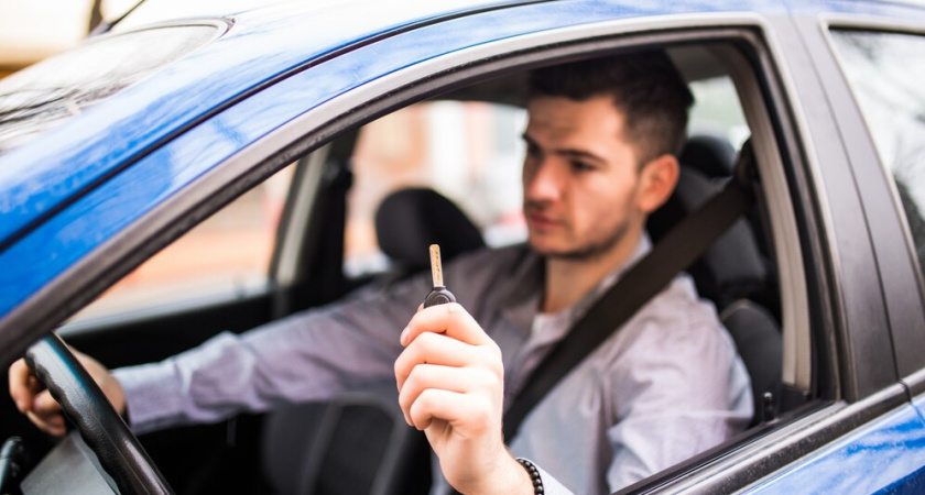 Ошибка водителя при продувке в алкотестер ГИБДД, которая приводит к лишению прав: запомните навсегда