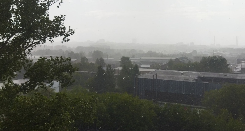 Акцию "Лучи Победы" в Костроме отменили из-за дождя