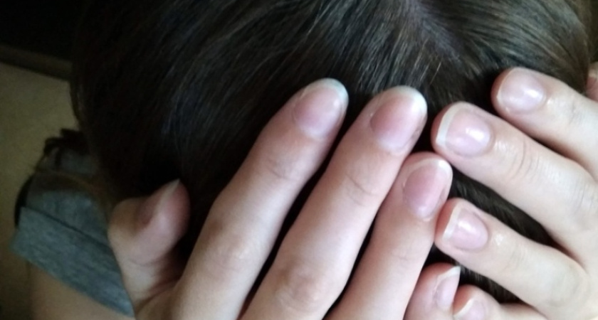 В Костроме мужчина на глазах детей избил бывшую жену: женщине понадобилась помощь психологов