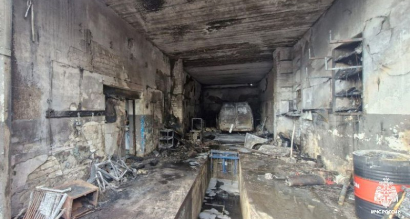 Из-за ГАЗели в Костроме вспыхнул автосервис