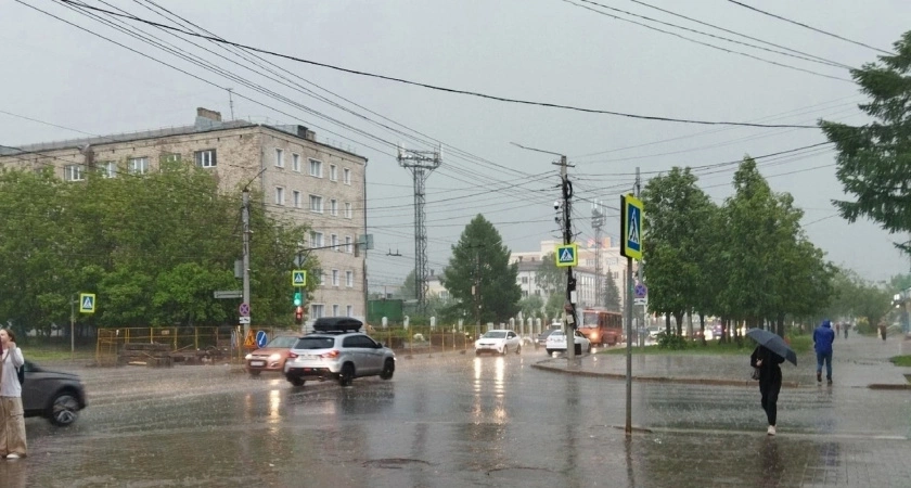 В Костромской области продолжают бушевать майские грозы