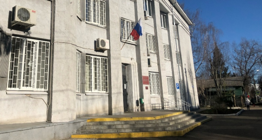 В Костроме озвучили приговор для работницы ювелирной компании, которая похитила украшения на 6 миллионов рублей