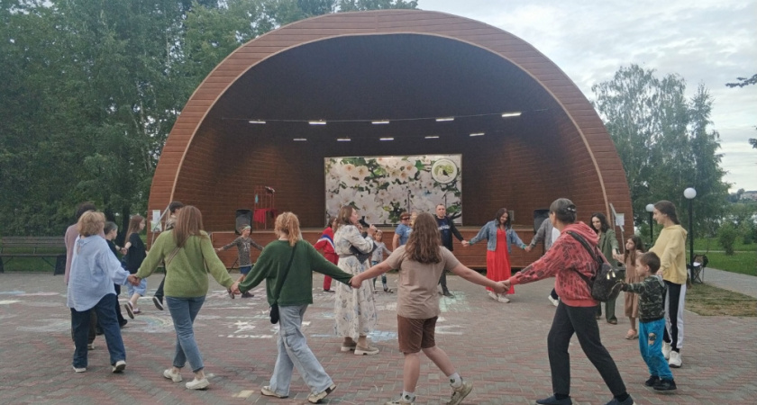Зарядки, мастер-классы и кино под открытым небом: чем удивят парки Костромы этим летом (0+)