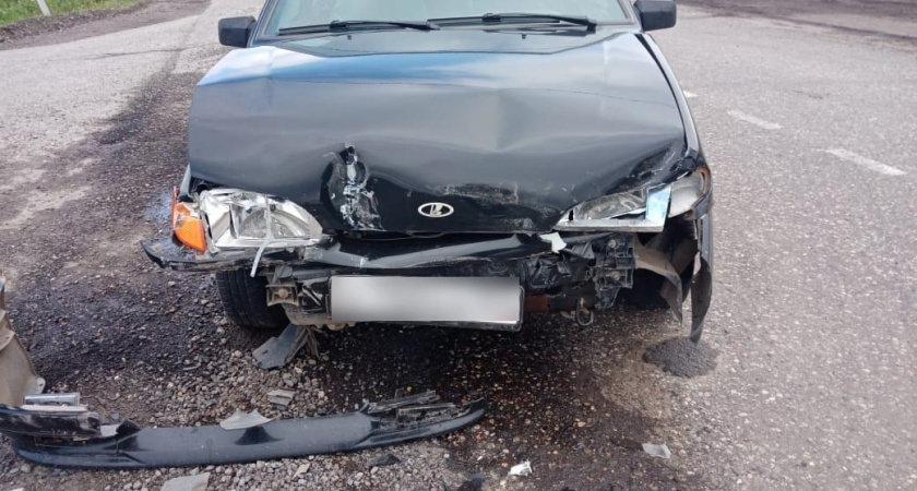 В Костромской области при столкновении двух ВАЗов пострадала 54-летняя женщина