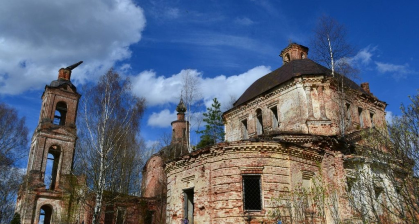 В Галичском районе восстановят две церкви