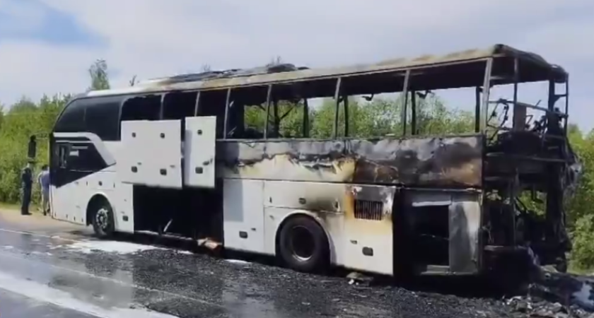 Возгоранием автобуса со школьниками в Костромской области заинтересовалась прокуратура