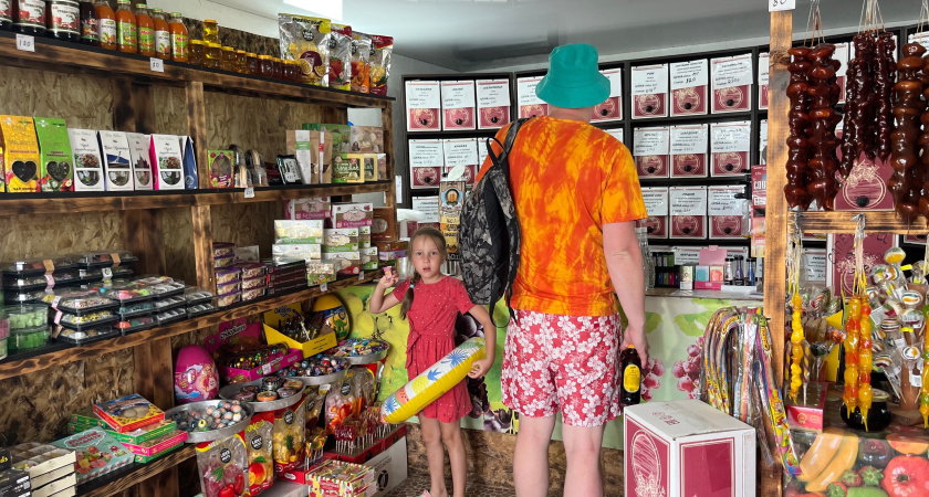 Куда этим летом поедут семьи с детьми и сколько они потратят?