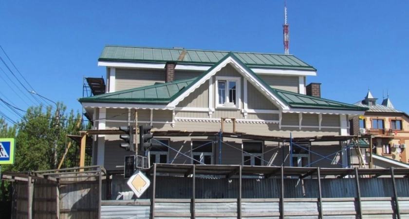 Здание старинной усадьбы на Энгельса в Костроме переделывают в многоквартирный дом