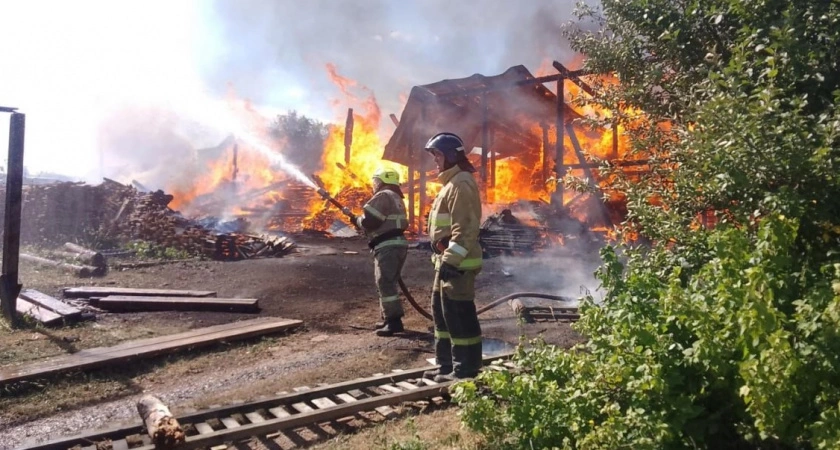 Прокуратура организовала проверку по факту пожара в доме культуры в Галичском районе